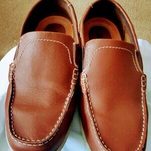 KING SIZE MEN'S LOFTERS LEATHER UPPER SLIP ON SIZE 15M
